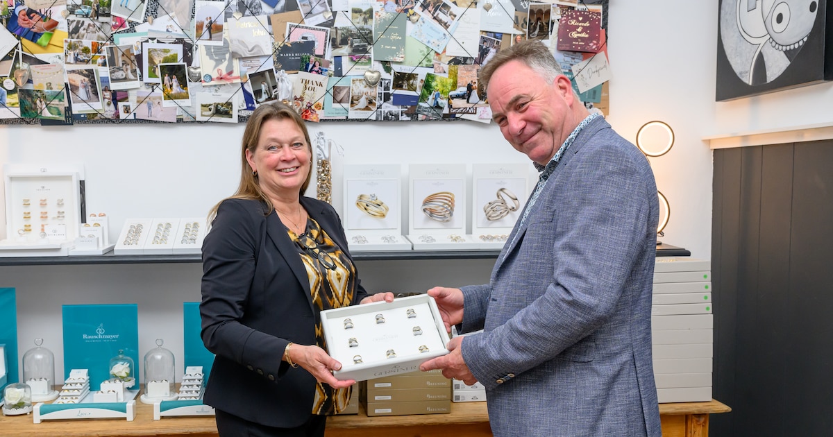 Heel wat bruidsparen dragen een ring van trouwringenspecialisten Oliver en Elly: ‘Koop je voor de re