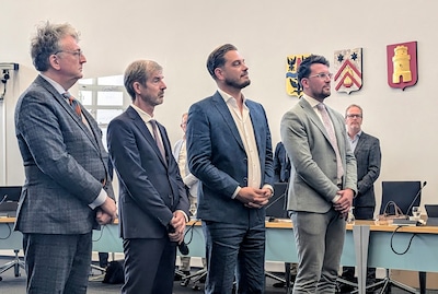 Eerste speldenprikken uitgedeeld bij start nieuwe wethouders: ‘Jullie zijn vanaf nu van iedereen’
