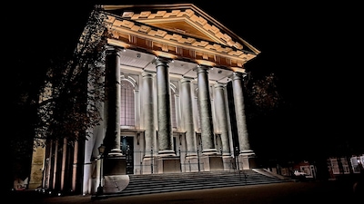 Conflict over inkomsten Nieuwe Kerk zet voortbestaan cultuurpodium op het spel