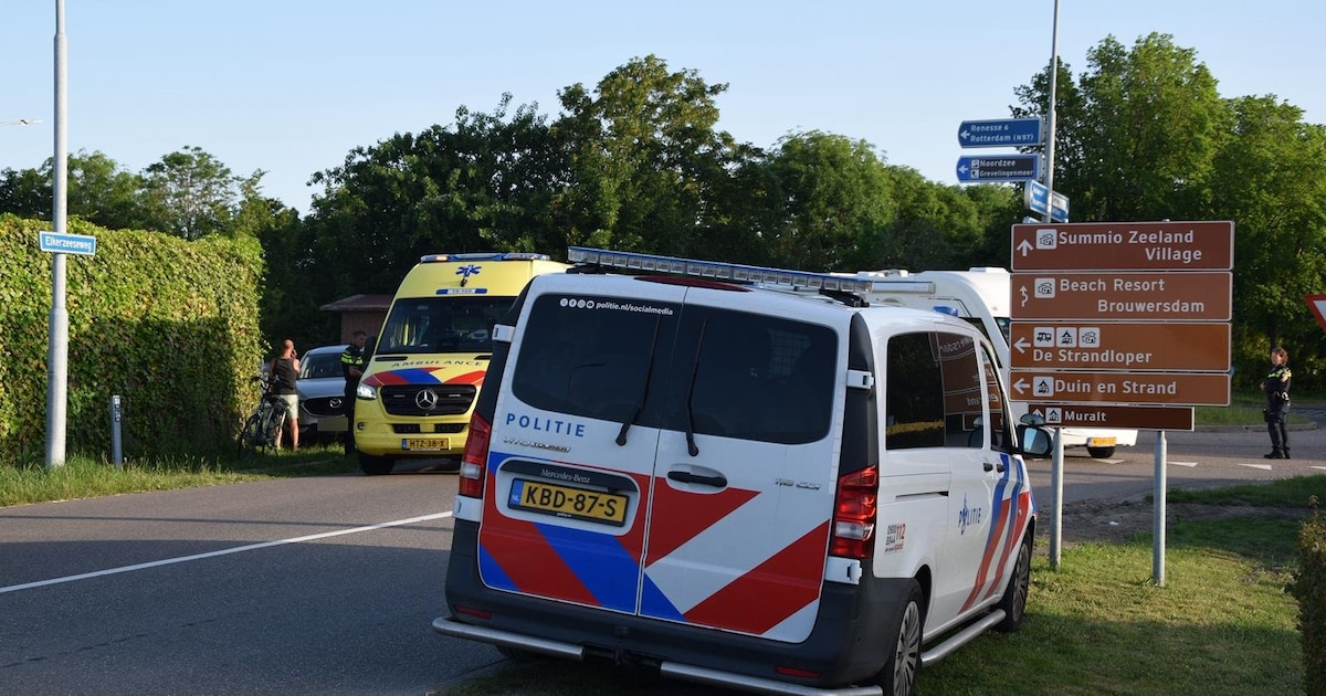 Fietser gewond na botsing op de Kloosterweg in Scharendijke