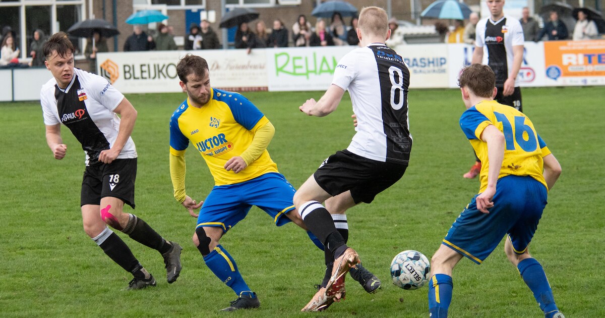 Wel een hattrick, maar geen wedstrijdbal voor Joëll Bogaert bij ruime zege Steen