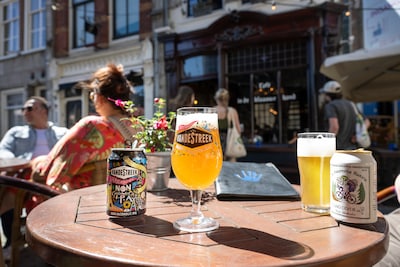 Hoe gezond is een ‘nulpuntnulletje’ echt? Alcoholvrij bier in opmars, maar experts zien ook risico’s
