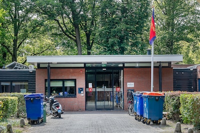 Domus blijft tot eind maart op Vrederust, zoektocht naar nieuwe locatie verloopt moeizaam