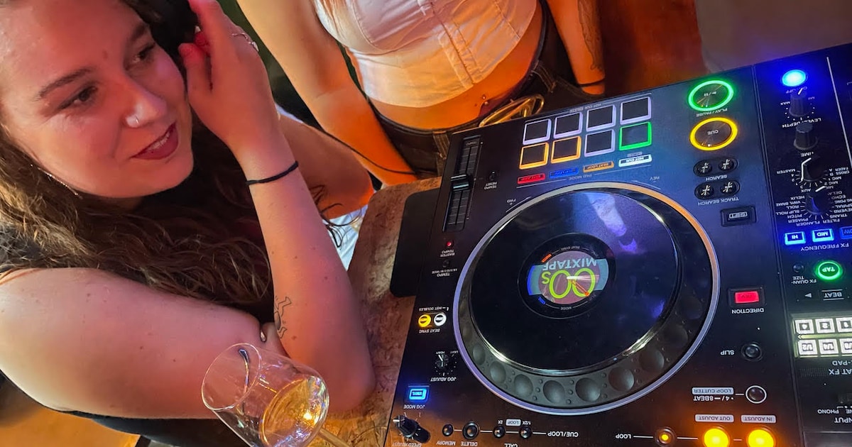 Zeeuwse dj's geven de hele zomer draaiworkshops in Seventy-Seven ...