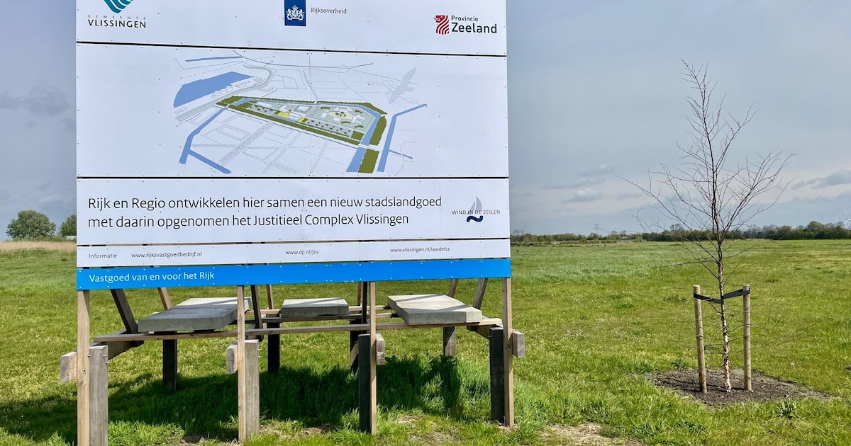 Flinke meevaller voor gevangenis Vlissingen: dijkversterking en wegverbreding kunnen zonder grond va