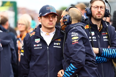 LIVE Formule 1 | Max Verstappen heeft oude bekende weer in zijn oor tijdens broeierig weekend in Hongarije