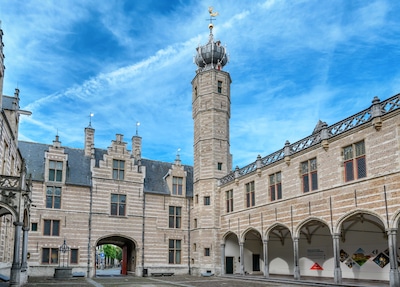 Vakbonden slaan alarm: sfeer bij Markiezenhof ‘onveilig’, personeel ziek thuis en museumcafé dicht