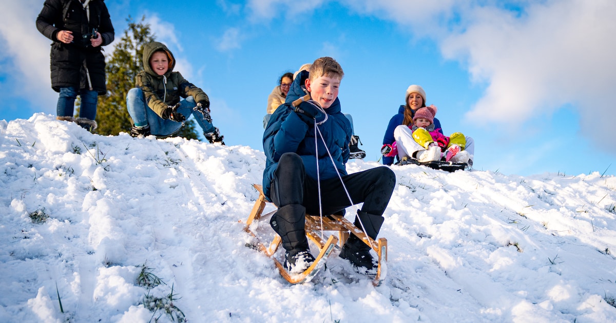 Ridderkerk onder een witte deken: prachtige plaatjes in het hele dorp