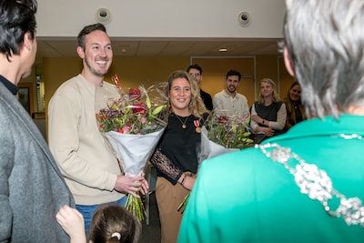 Stille helden ontvangen onderscheiding: ‘Met gevaar voor eigen leven het koude water in’