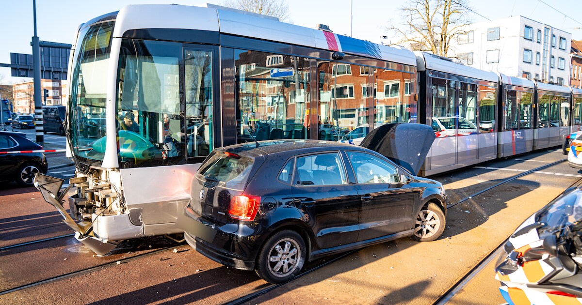 RET reageert geschokt na ongeluk met trambestuurder onder invloed: man per direct geschorst