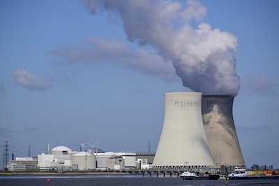 Drones gespot boven kerncentra­le vlakbij Nederland­se grens