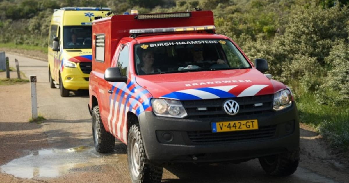 Politie: twee personen vermoedelijk door bliksem getroffen op strand bij Renesse