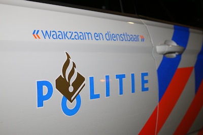Vader en zoon aangehouden na vondst vuurwapen in woning Goes
