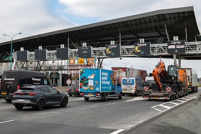 Geen tegenverkeer in Westerscheldetunnel: het wordt in 2027 vier maanden lang blokrijden of omrijden