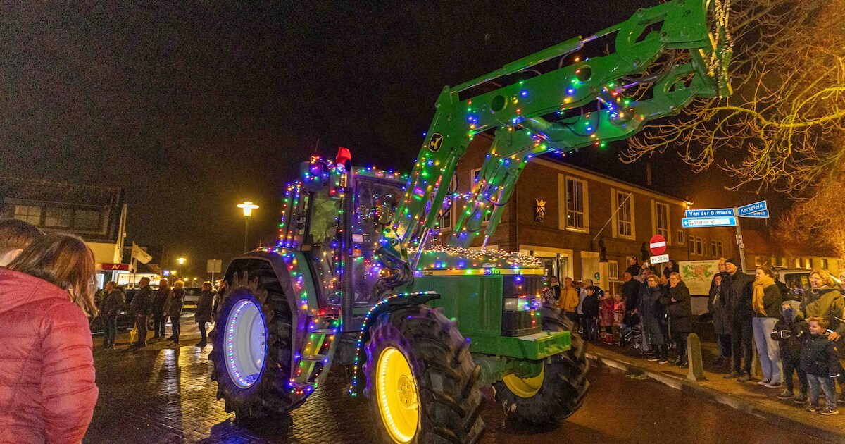 Zestig trekkers lichten Kapelse dorpen op tijdens eerste lichtjestoer | Kapelle