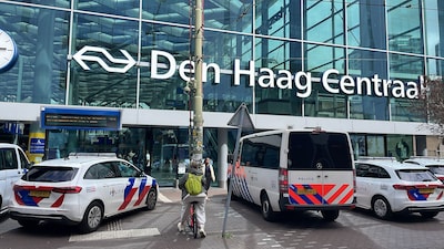 Pro-Palestijnse actievoerders lopen spoor op in Den Haag, machinist boos en politie grijpt in