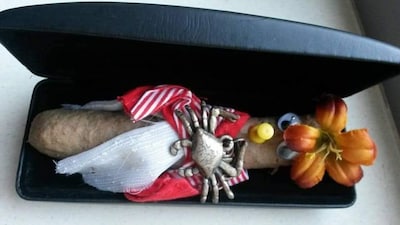 Waarom ook niet: op pad met een verklede frikandel