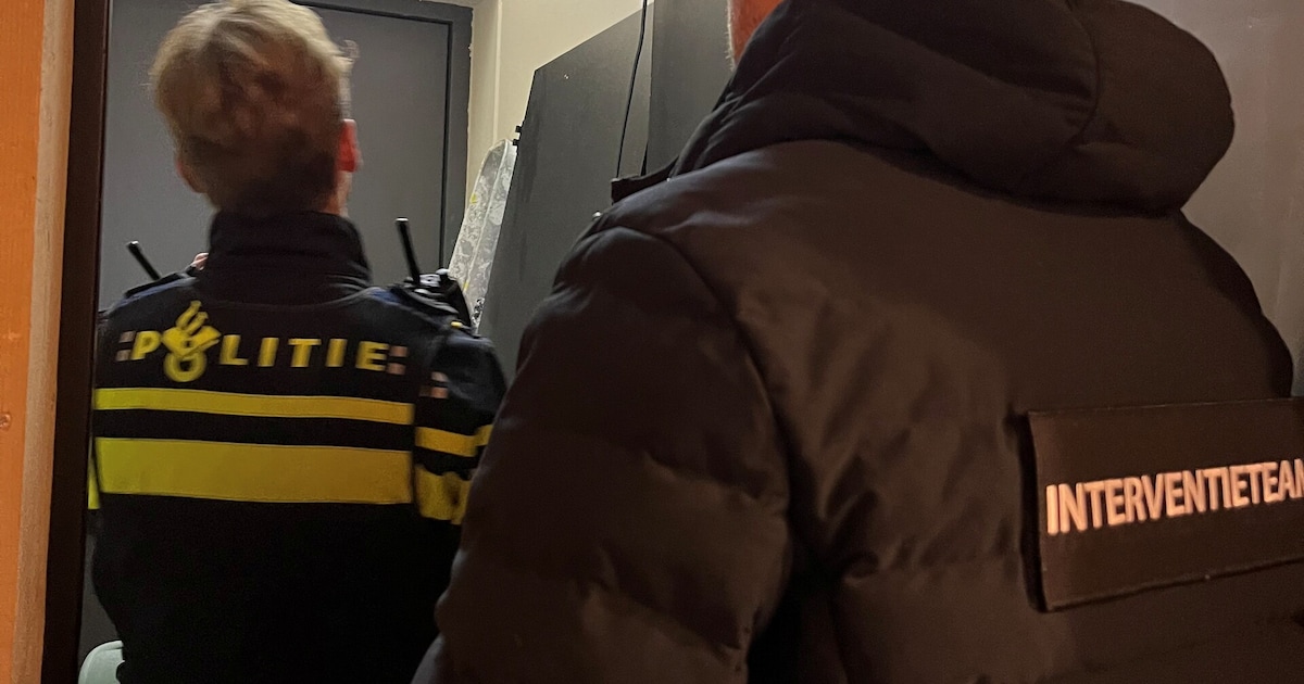 Illegale prostitutie ontdekt tijdens grote controle in Vlaardingen, gemeente sluit pand