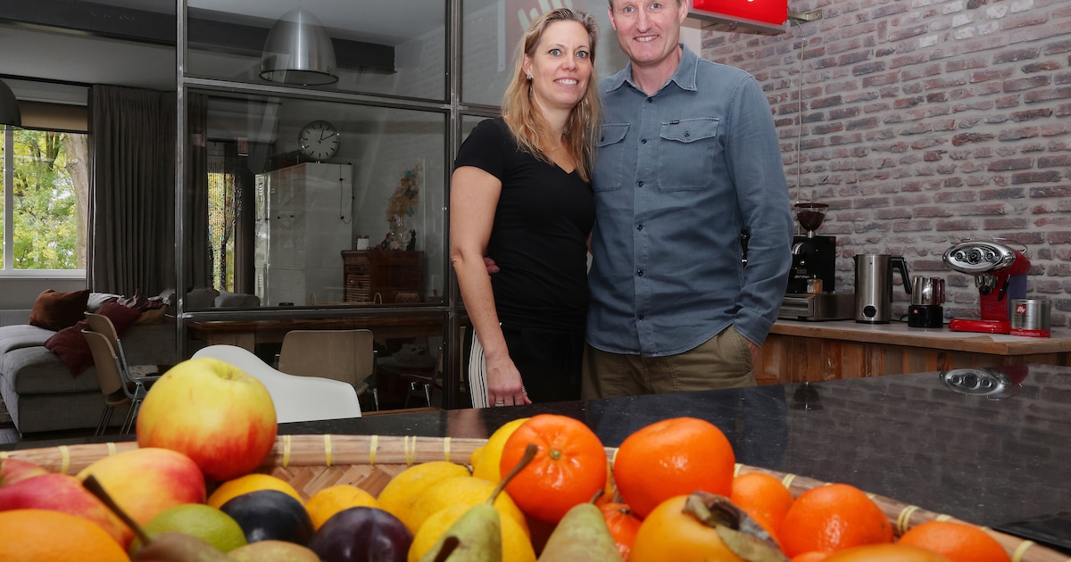 Het Dordtse huis van Lotte en Erik lijkt net een New Yorkse loft: ‘We delen het graag met gasten’