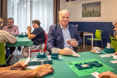 Zeeuwse bridger Roeland Maat bereikt zeldzame mijlpaal: ‘Met slechte kaarten kun je óók winnen’