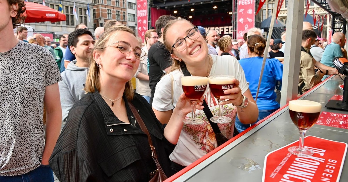 Burgemeester Els van Doesburg (N-VA) tapt eerste glas op Bollekesfeest