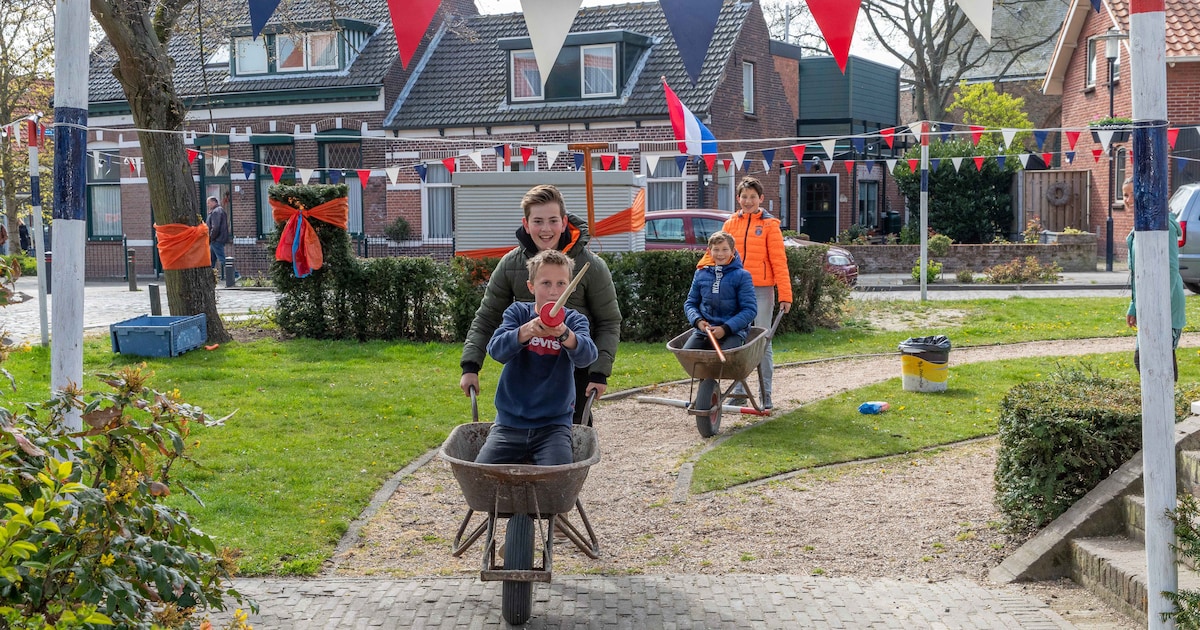Hoezo niets mogelijk op Koningsdag? In Waarde gaat het ringsteken en zaklopen gewoon door