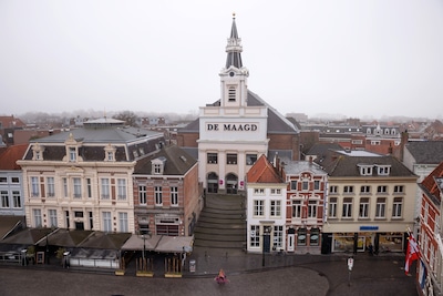 Tijd voor onderhoud: de buitenkant van De Maagd wordt opgefrist