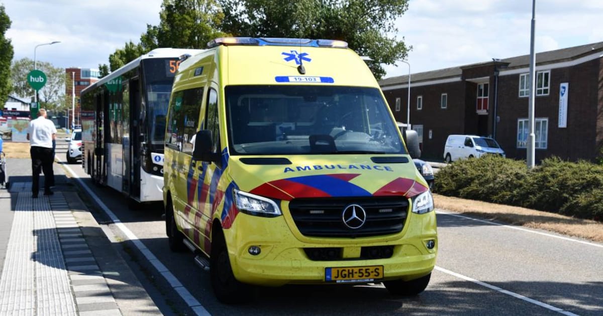Wielrenner en lijnbus komen met elkaar in botsing in Vlissingen