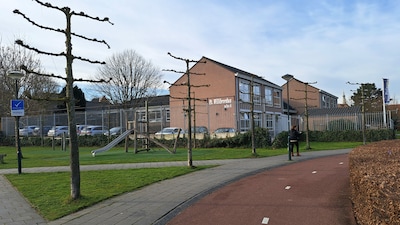 Gemeente trekt bijna tien miljoen uit: Zierikzeese scholen JL de Jonge en Willibrordus blijven op eigen plek