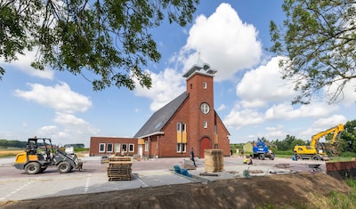 Geen luidende kerkklok en geen serviceflat voor actieve senioren: Raad van State laat plan aanpassen