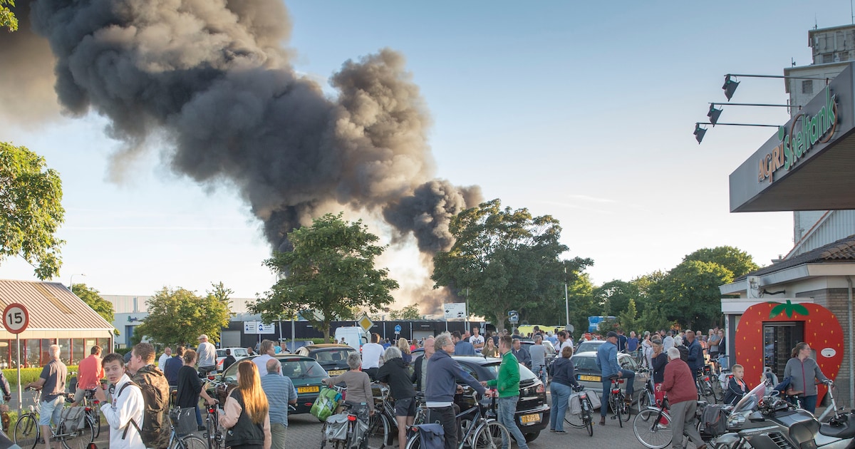 Forse brand in bedrijfspand in Zierikzee