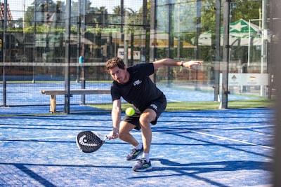 Gemeente in lastig parket: Goese padel- en tennisvereniging wijst verhuisplan van de hand