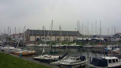 Zeeuwse middag Vrouwen van Nu in Brouwershaven met quizvragen over lokale onderwerpen