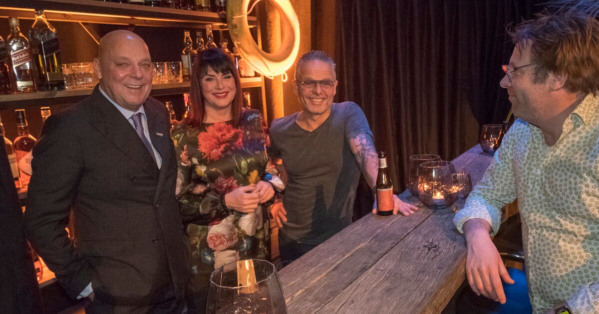 Feest in De Kromme Watergang XL