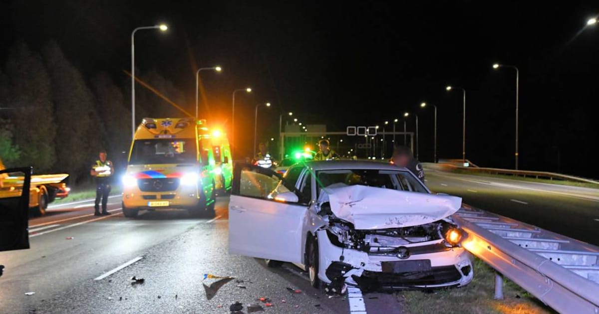 Twee gewonden bij botsing N57 Middelburg.