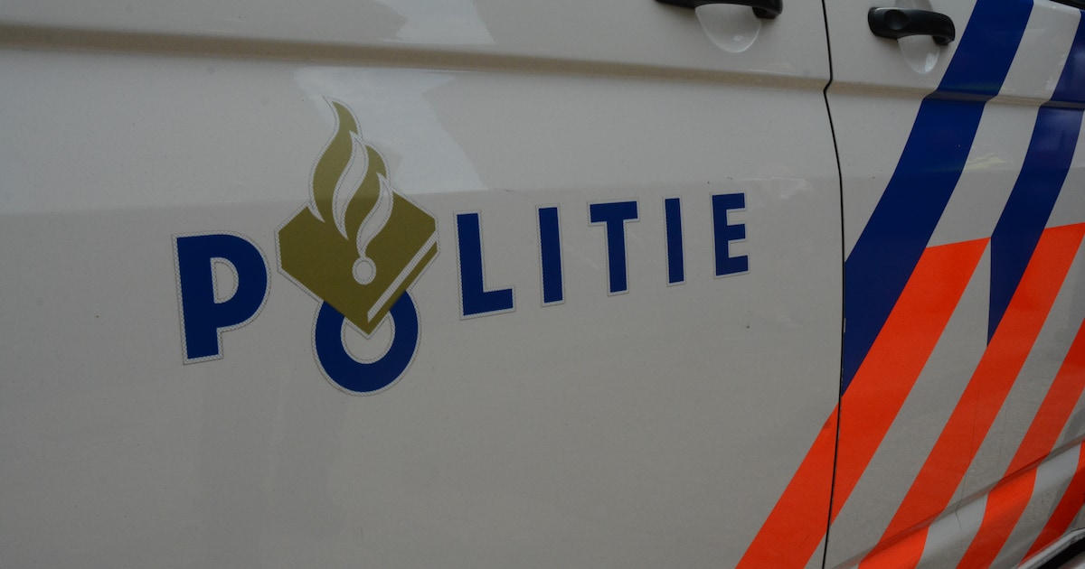 Gedeeltelijke sluiting bedrijfsloods in Oud-Vossemeer na vondst drugslab