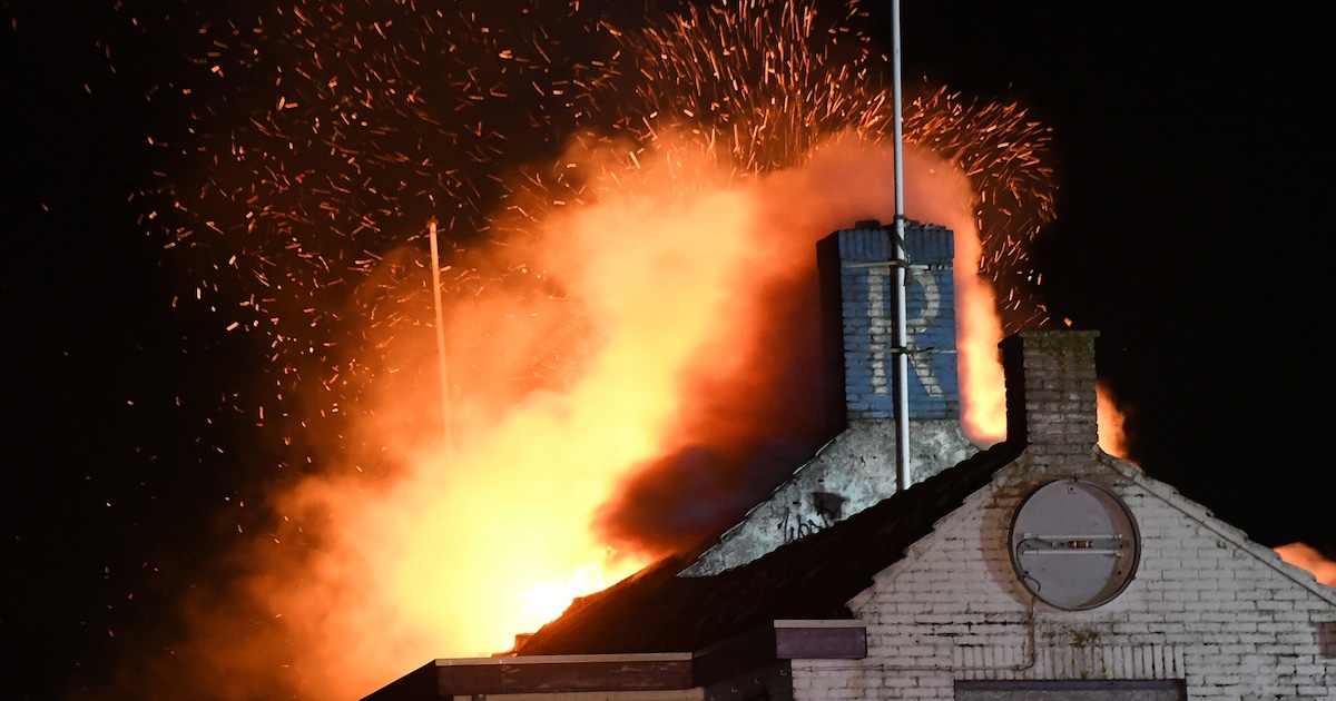 Grote brand op Veerstraat in Nieuw- en Sint Joosland