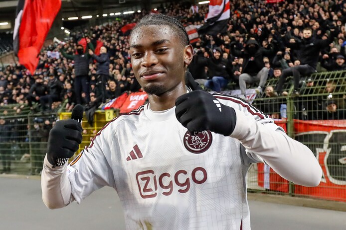 Ajax-talent Jorthy Mokio (17) voor het eerst opgeroepen bij Rode Duivels |  Voetbal | pzc.nl