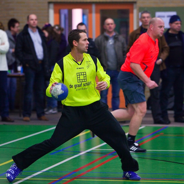 Oud-handballer Jacco de Looff is nu fanatiek volleyballer en trainer ...