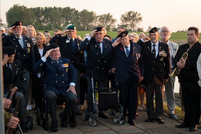 De Poolse generaal Maczek bevrijdde oost-Zeeuws-Vlaanderen en daarom ...