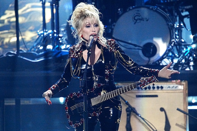 dolly-parton-zes-levenslessen-van-de-koningin-van-de-zelfspot-nieuws