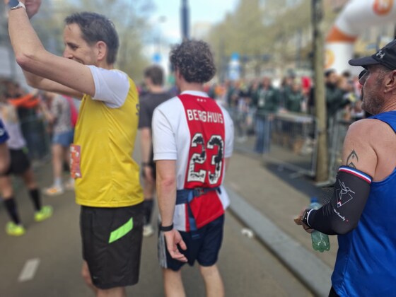 Burgemeester verwelkomt laatste loper, recordbedrag voor KWF: lees ...