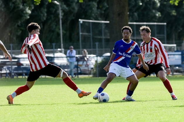 Groote Lindt in de ‘Rotterdamse’ derde klasse: ‘Nog blij dat het er ...