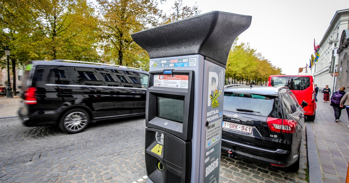 Defecte parkeerautomaat? Blauwe schijf volstaat voortaan in Brugge
