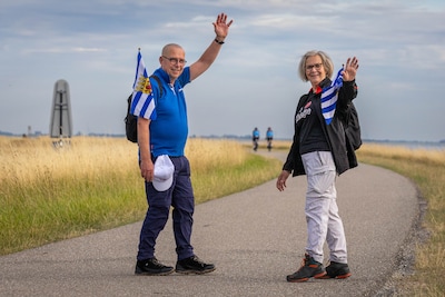 Margreet (63) loopt voor het laatst de Vierdaagse, Wim (65) voor het eerst (maar allebei gaan ze voor overleden Famke)