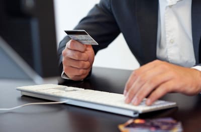 Hoe een simpel telefoontje van de ‘bank’ een inwoner van Burgh-Haamstede 569.000 euro kostte