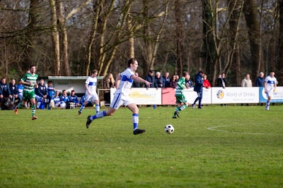 Steenbergen pakt belangrijke punten in strijd om lijfsbehoud; MOC’17 kraakt Seolto