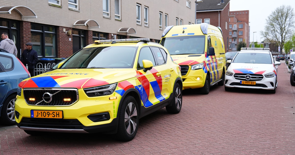 Man loopt steekwond op na ruzie in de Joop den Uyllaan in Schiedam