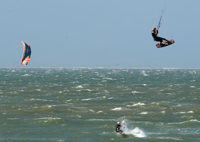 Mark en honderden andere kitesurfers verliezen Oesterdam mogelijk als favoriete surfstek