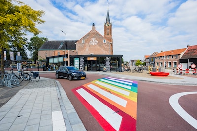 SGP en PVV: haal kersvers regenboogpad in Axel weg, ‘stop met LHBTIQ+-doctrine’